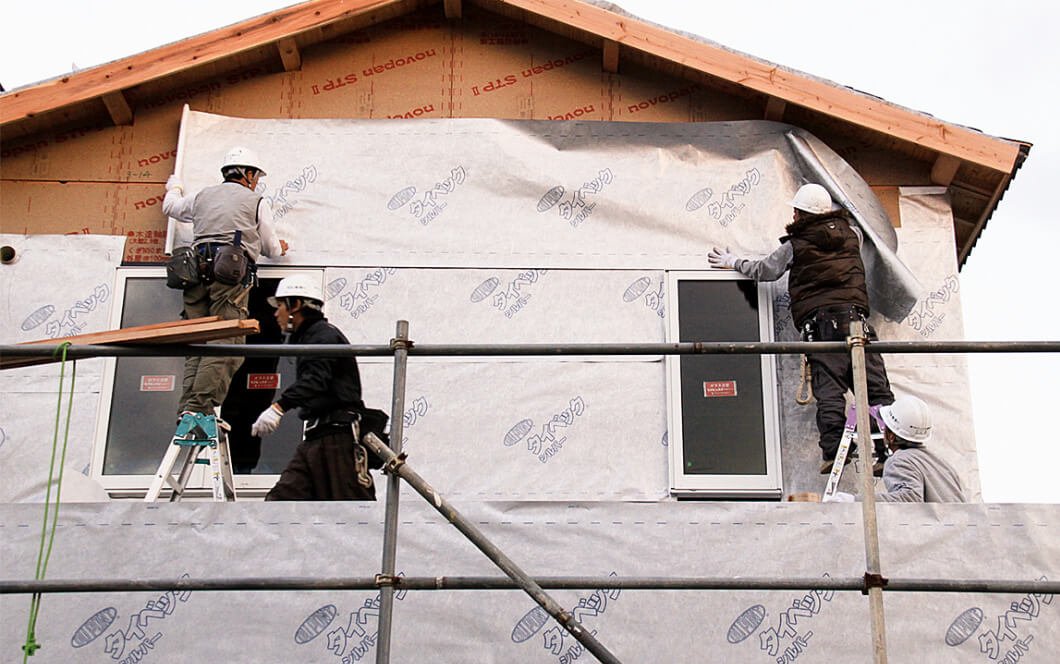 外反射断熱シートの施工